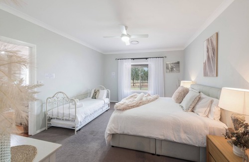 Castle Rock Otro | COUNTRY HOMESTEAD Upper Hunter Valley NSW