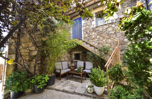 San Bartolome de Tormes Cabaña | Casa rural muy acogedora.Excelentes vistas de Gredos.
