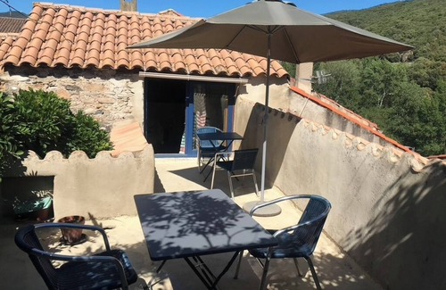 Roquebrun Casa | Country house. Calm and authentic