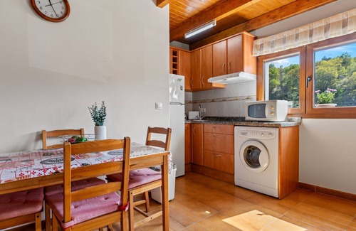 Soto de las Dueñas Casa | Casa rural 'El Trasgu' con vistas a la montaña, Wi-Fi y aire acondicionado