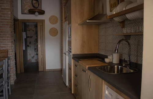 Durcal Casa | Casa de campo "Eralta" con vistas a la montaña, piscina privada y Wi-Fi