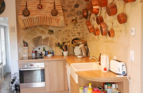 Briant Casa | COUNTRY HOUSE - EXCEPTIONAL VIEW - SWIMMING POOL - Sleeps 12