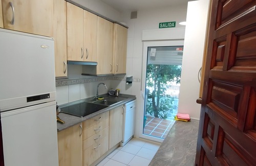 La Adrada Casa | Casa Rural 'Los Pinos' con Vista a la Montaña, Piscina Privada y Wi-Fi