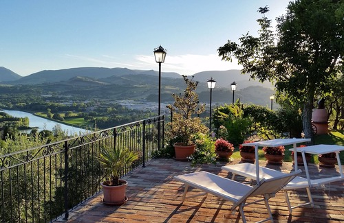 Tolentino Otro | Casa de campo con piscina para su relajación vacaciones