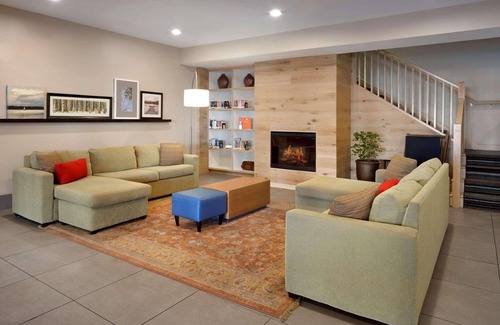 Camp Springs Hotel | Country Inn & Suites by Radisson, Camp Springs (Andrews Air Force Base), MD