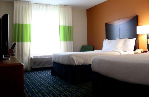 Wichita Hotel | Country Inn & Suites by Radisson, Wichita East, KS
