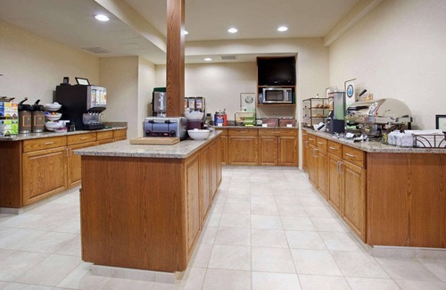 Greeley Hotel | Country Inn & Suites by Radisson, Greeley, CO