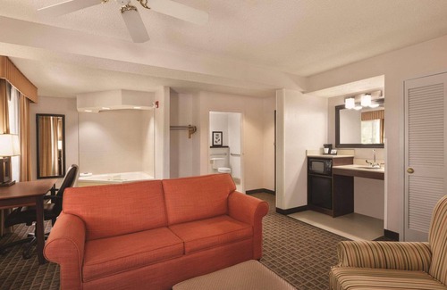 Lawrenceville Hotel | Country Inn & Suites by Radisson, Lawrenceville, GA