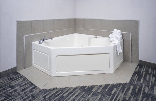 Rocky Mount Hotel | Country Inn & Suites by Radisson, Rocky Mount, NC