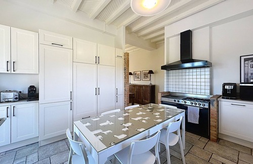 Bournos Casa | casa grande con piscina, sauna, billar en el campo 14 personas