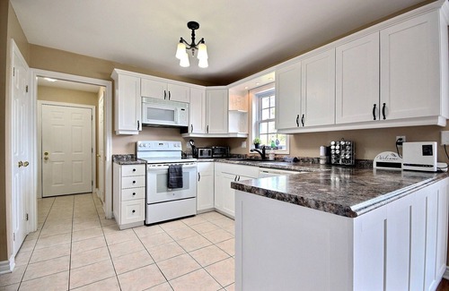 Niagara Falls Casa | Countryside Retreat Villa close to Niagara Falls