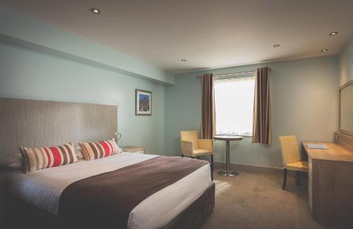 Truro Hotel | County Arms