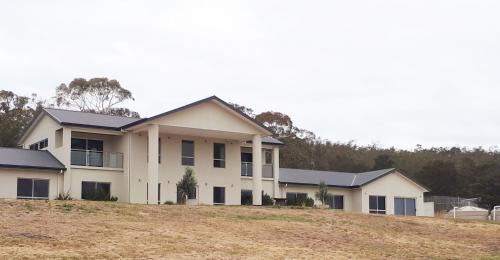 Sandford Casa | Couples Retreat with Mountain View Near Hobart