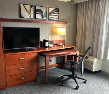 Butztown Hotel | Courtyard Bethlehem Lehigh Valley/I-78