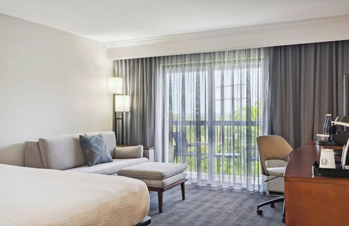 Williston South Hotel | Courtyard by Marriott Burlington Williston