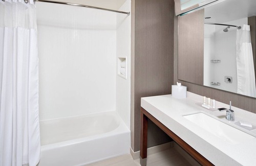 Downtown Knoxville Hotel | Courtyard by Marriott Knoxville Downtown