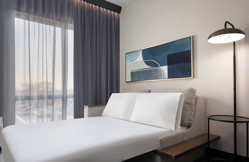 Lansing Hotel | Courtyard by Marriott Lansing Downtown