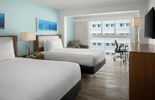 Downtown Nassau Hotel | Courtyard by Marriott Nassau Downtown/Junkanoo Beach
