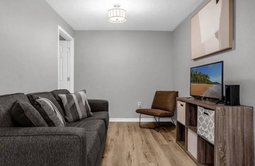 Bithlo Casa | Cozy 1/1 Guest Home Retreat