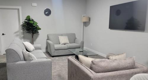 Southwest Calgary Apartamento | Cozy 1 bedroom basement suite in Southwest Calgary