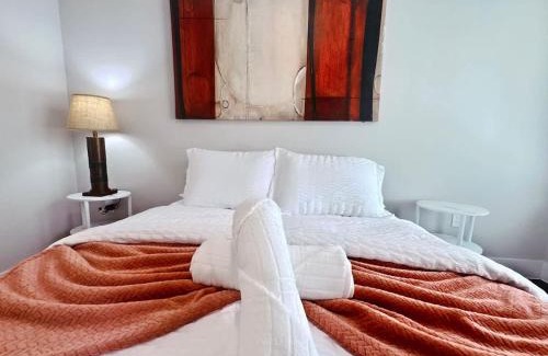 McNeil Apartamento | Cozy 1BR Near Domain Pool &Gym