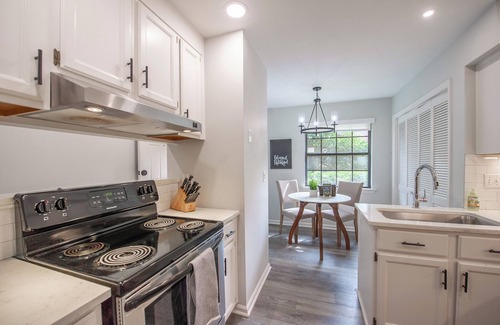 Killearn Estates Condominio | Cozy 2-bedroom condo with WiFi, AC in desirable N Tallahassee