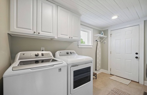 Hickory Cabaña | Cozy 2 bedroom in heart of Hickory, NC