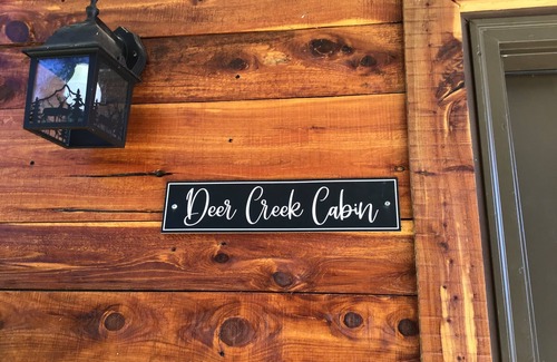 Independence Cabina | Cozy 3-bedroom, 2 bath cabin in charming neighborhood near Sardis Lake, Como, MS