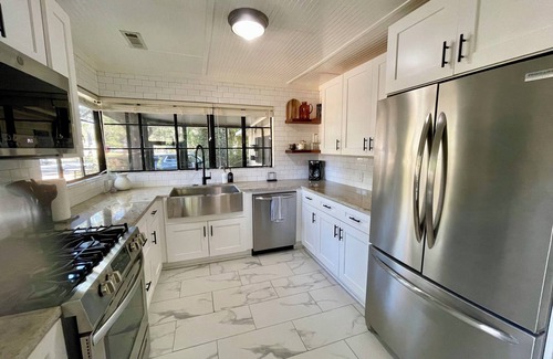 Mossy Oaks Casa | Cozy 3-bedroom bungalow in charming Beaufort