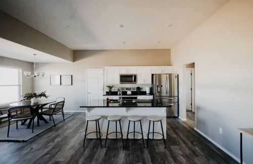 Ozark Casa | Cozy 3 Bedroom Home - 35 miles from Branson