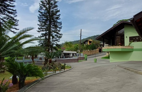 Pomerode Casa | Cozy 3-bedroom house in downtown Pomerode - Guesthouse - Accommodation