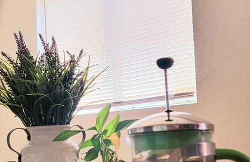 Beaumont Casa | Cozy 3 Bedroom House, Family and Pet Friendly