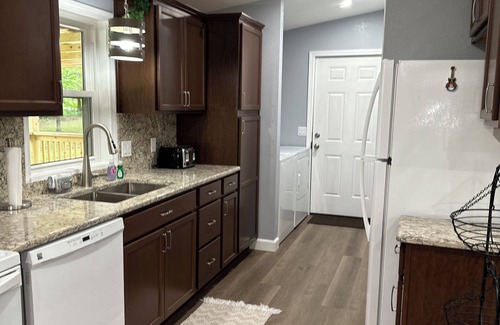 Wappapello Casa | Cozy 3-bedroom in Wappapello with AC, WiFi and close to the Lake.