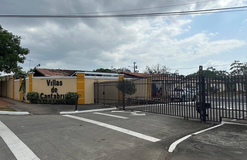 Juan Diaz Casa | Tu hogar en Panamá! A 10 minutos del Aeropuerto.