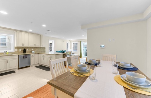 Lower Vailsburg Casa | Cozy 3BR with Easy Access to NYC, Seton Hall + American Dream Mall