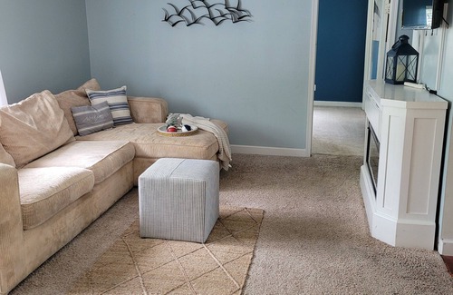 Bay View Cabaña | Cozy 4 bedroom cottage with a relaxing patio