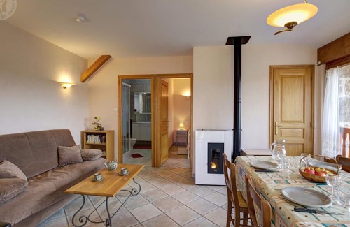 Merle-Leignec Cabaña | Gîte charmant à Merle-Leignec, parfait pour randonnées, animaux bienvenus, salon de jardin et BBQ