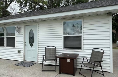 White Bear Lake Casa | Cozy 5-Star Guesthouse on Bald Eagle Lake - Serene and Peaceful.