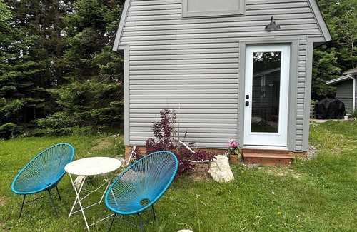 Clifton Royal Casa | Cozy and artistic barn studio near the oceanside village of St. Martins