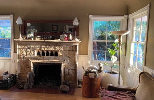 Fullerton Casa | Cozy and Charming Artist home near downtown