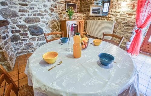 Saint-Chely-d'Aubrac Apartamento | Cozy Apartment In Saint-Chely-D'aubrac