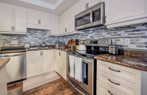 Highland West Apartamento | Cozy apartment by highway 8