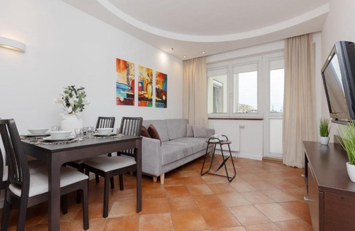 Ursus Apartamento | Cozy Apartment with Parking in Warsaw Ursus by Noclegi Renters