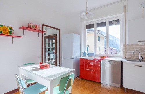 Barni Apartamento | Cozy apt with 2 bedrooms, balcony!