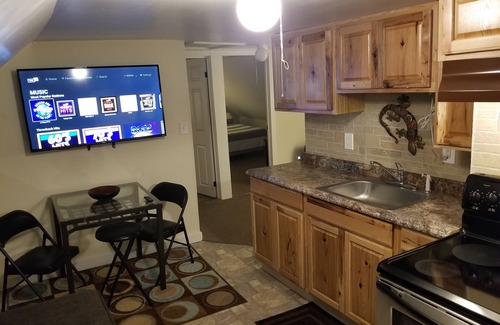 Ashland Apartamento | Cozy Ashland apartment near Lakes, Skiing, Hiking, PSU