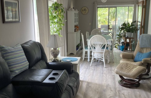 Sunset Beach Casa | Cozy Beach House beautiful Sunset Beach , only a 5 min drive