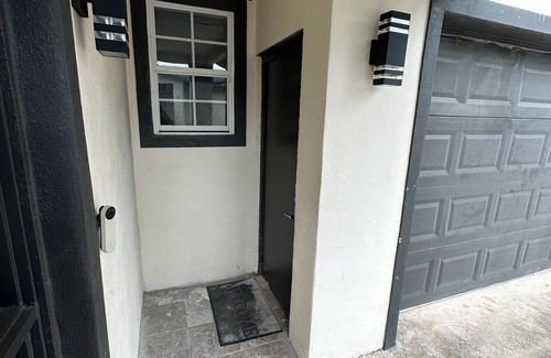 Orlando Apartamento | Cozy, beautiful studio apartment perfect for weekend getaways for couples.