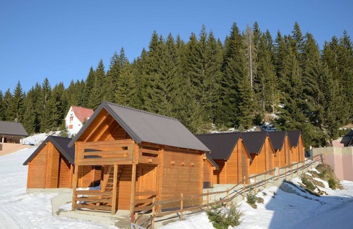Montenegro Casa | Cozy Berane Stay in Ski Area with On-Site Restaurant - Lux Cottage