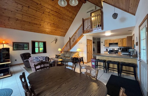 Ontario Casa | Acogedora cabaña en el bosque