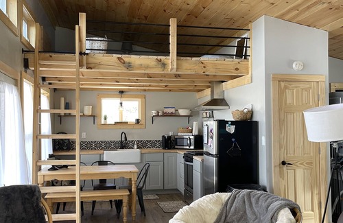 Fort Garland Cabina | Cozy cabin with gorgeous mountain views